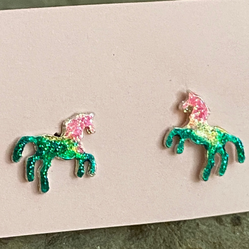 5/$10❤️❤️❤️Cute Glitter Unicorn Stud Earrings - Pink & Green